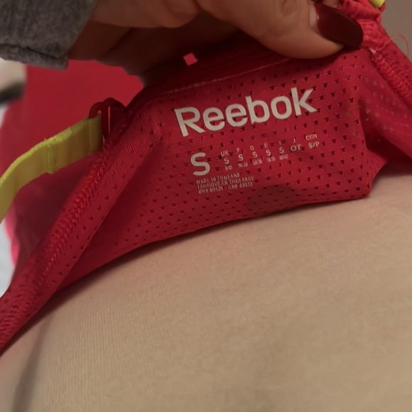 Reebok Workout Top Size Small - Picture 3 of 3